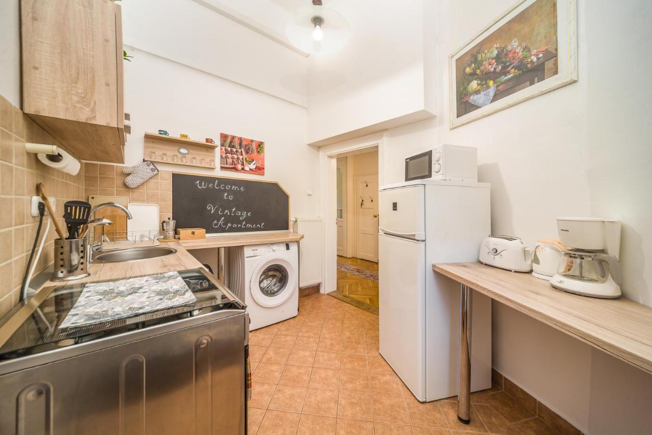 Vintage Apartment Pecs Exterior photo